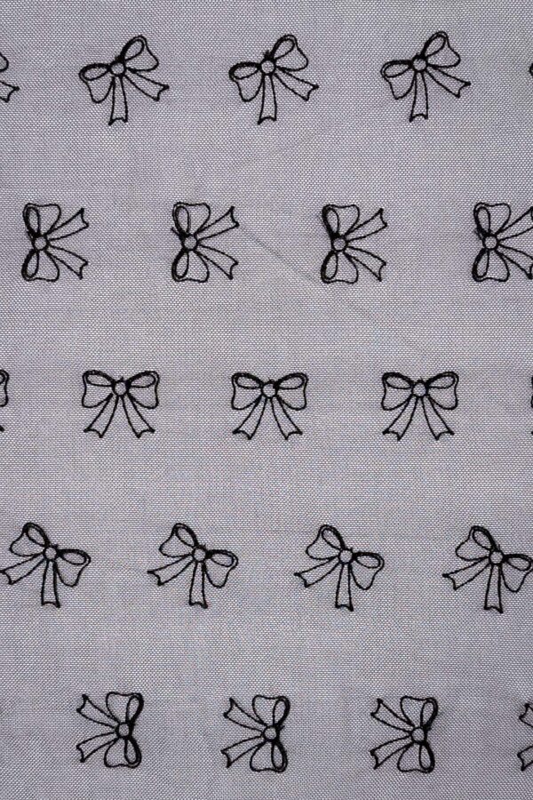 11000 150 z1 Dzianina haftowana na tiulu