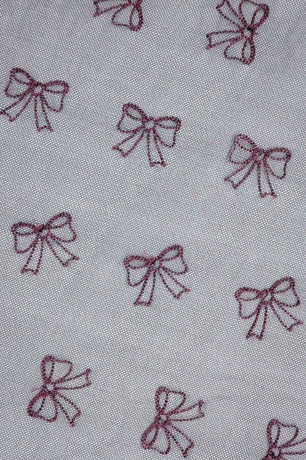 11000 150 z4 Dzianina haftowana na tiulu