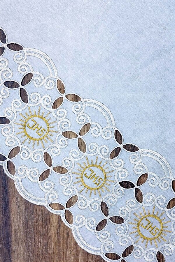 Tkanina haftowana sakralna