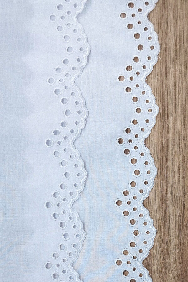 12390 10.0 z1 Koronka haftowana