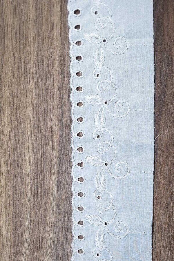 119070 6,0 z1 Koronka haftowana