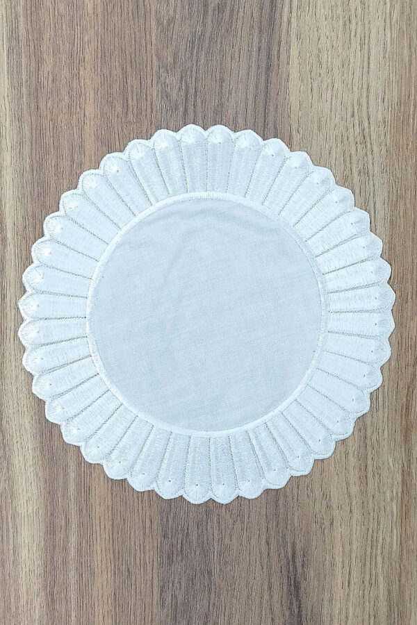 01856 z1 Serwetka haftowana