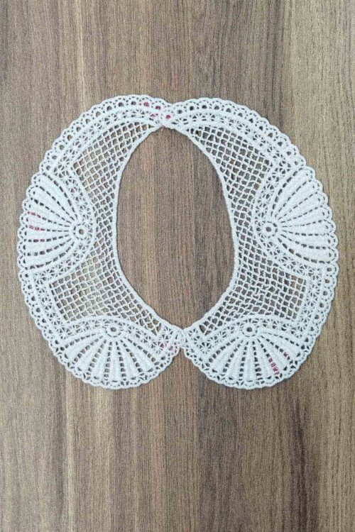 Kołnierzyk gipiurowy