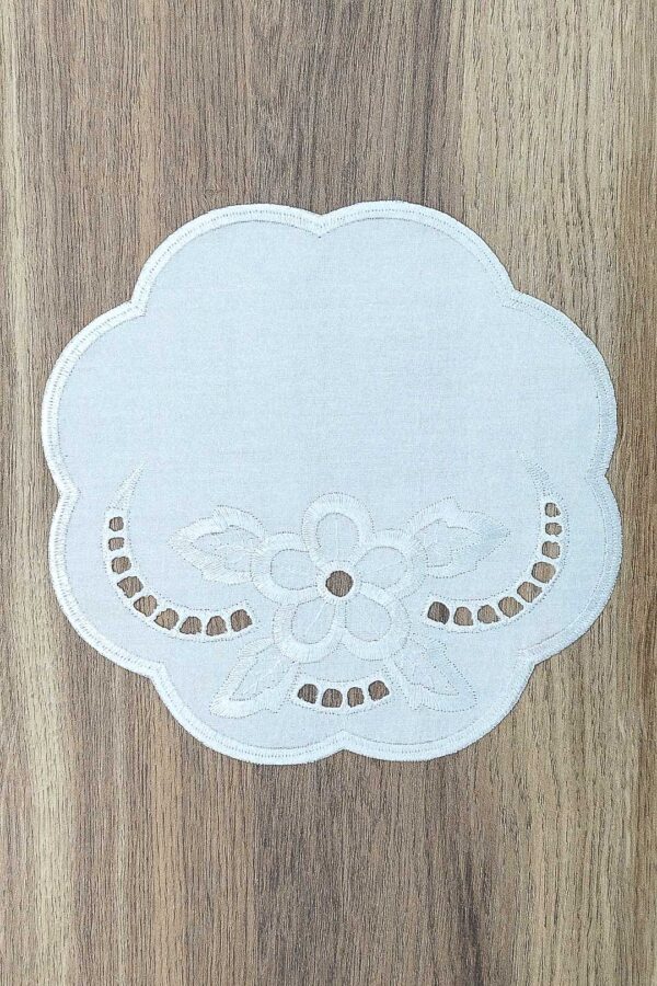 043000 z1 Serwetka haftowana