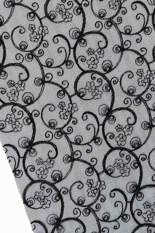 100290 150 z2 Dzianina haftowana na tiulu