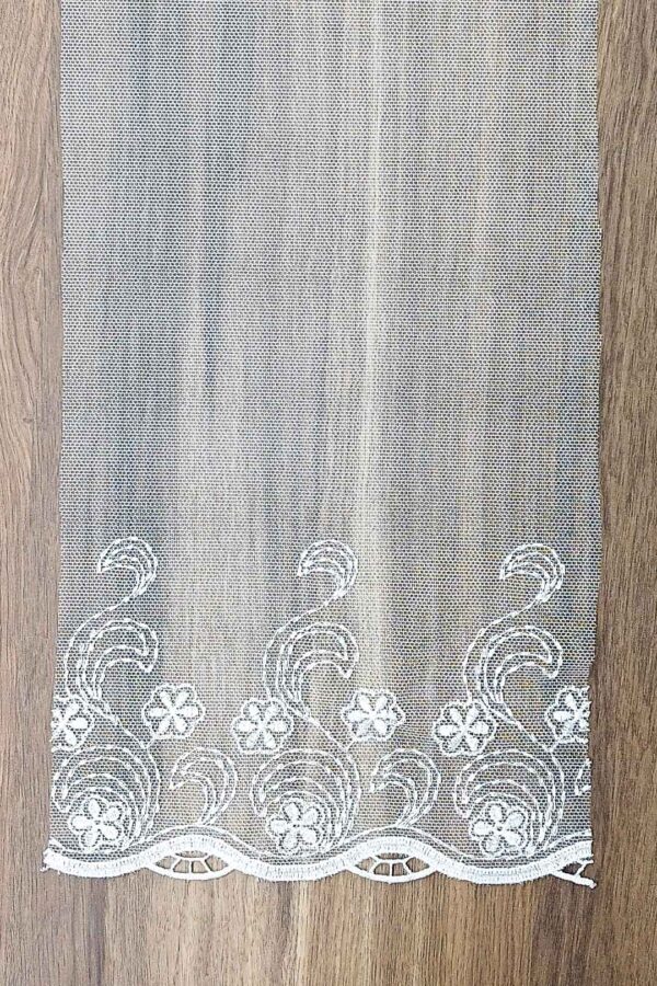 Lambrekin haftowany na tiulu